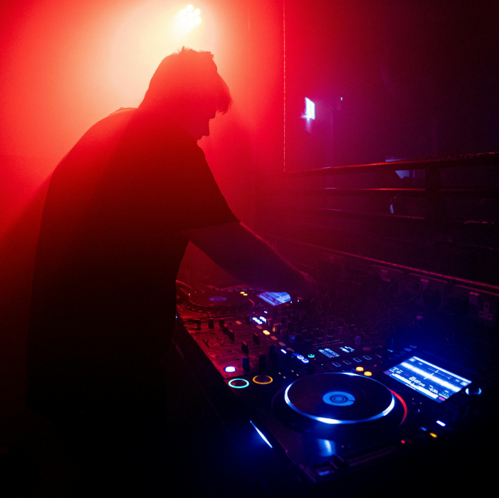 Le Bobard Bar Bordeaux DJ Sets La Magie De La Musique Electrique