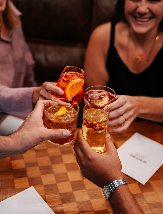Le Bobard Bar Bordeaux Le Bobard Bar Bordeaux Veritables Bieres Et Coktails Savoureux Dans Notre Bar 1